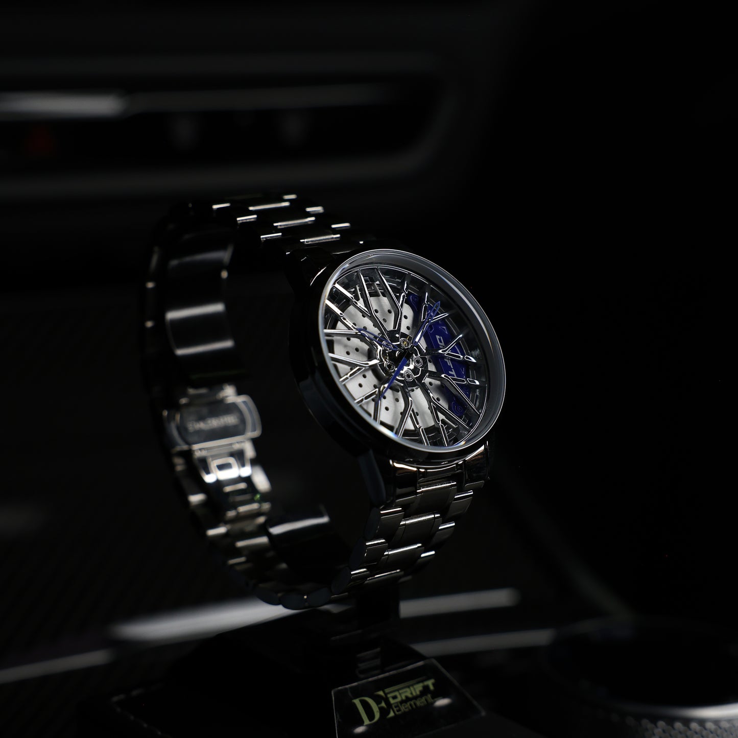 Motorsport Silber Blau Felgenuhr