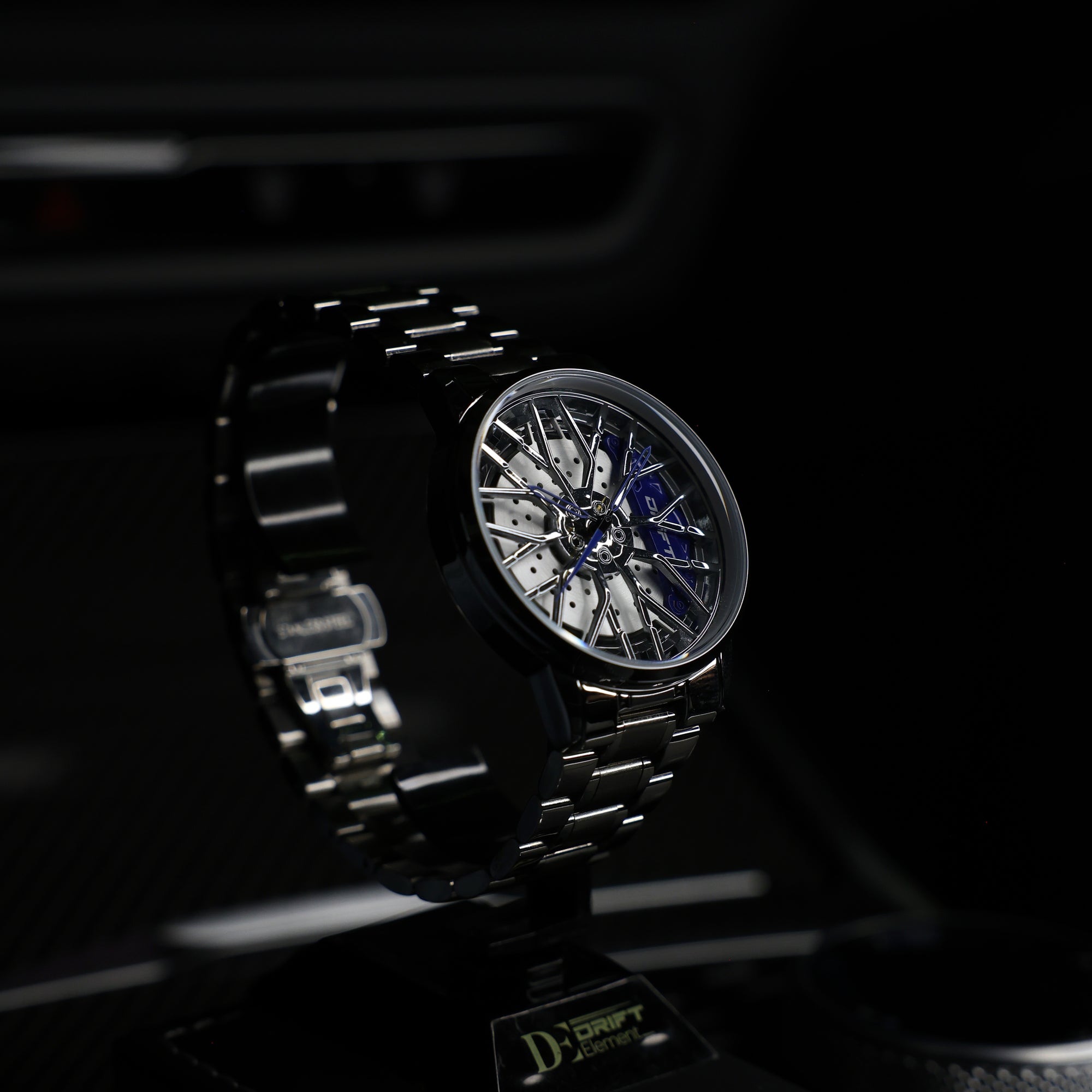 Motorsport Silber Blau Felgenuhr