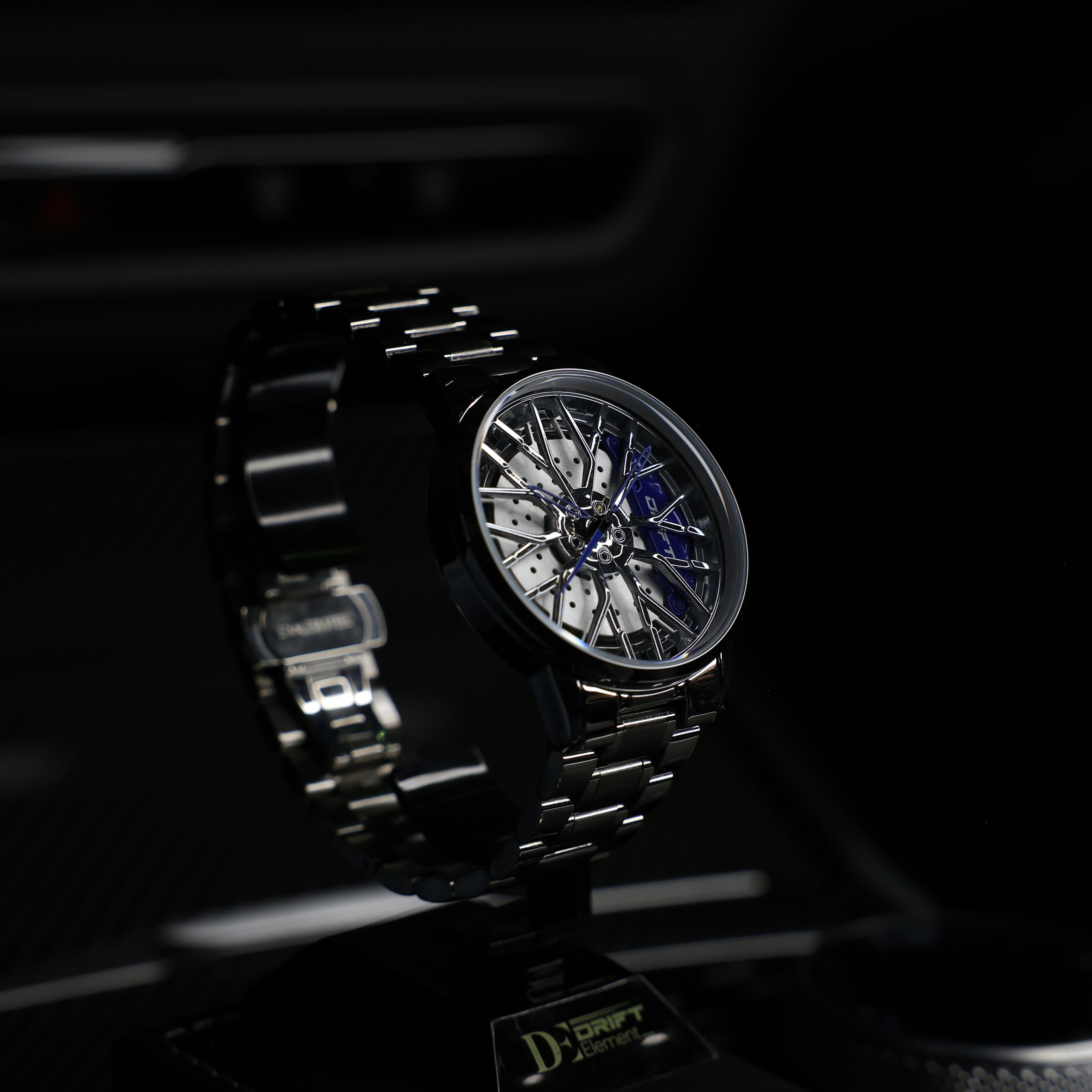 Motorsport Silber Blau Felgenuhr