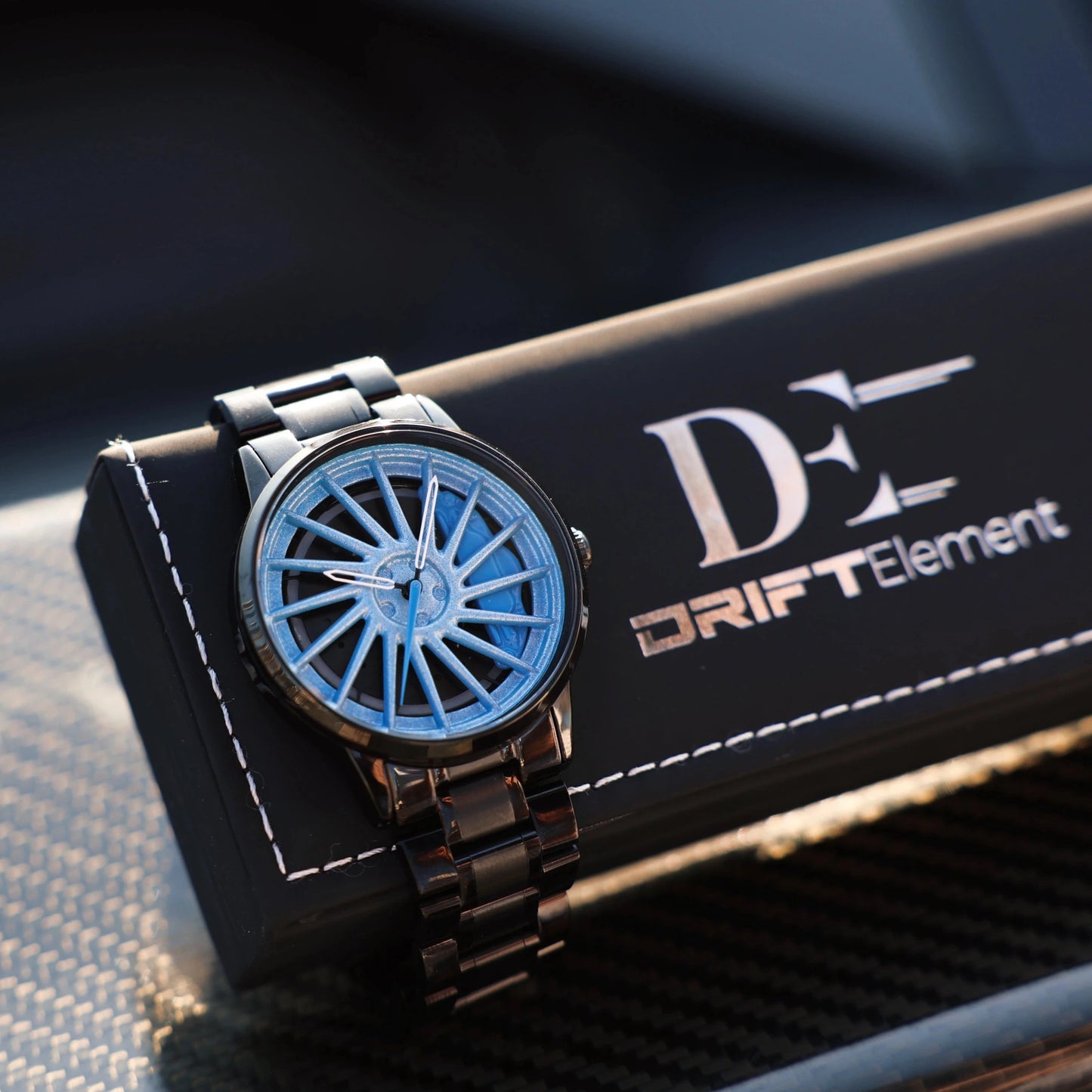 The DriftElement Rim Watch in Skyblue - a real eye-catcher on your wrist! ⌚✨ #FashionForward